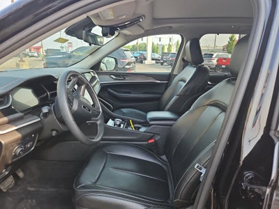 2024 Jeep Grand Cherokee Anniversary Edition