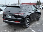 2023 Jeep Grand Cherokee Base