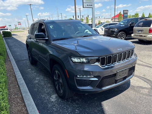 2024 Jeep Grand Cherokee Base