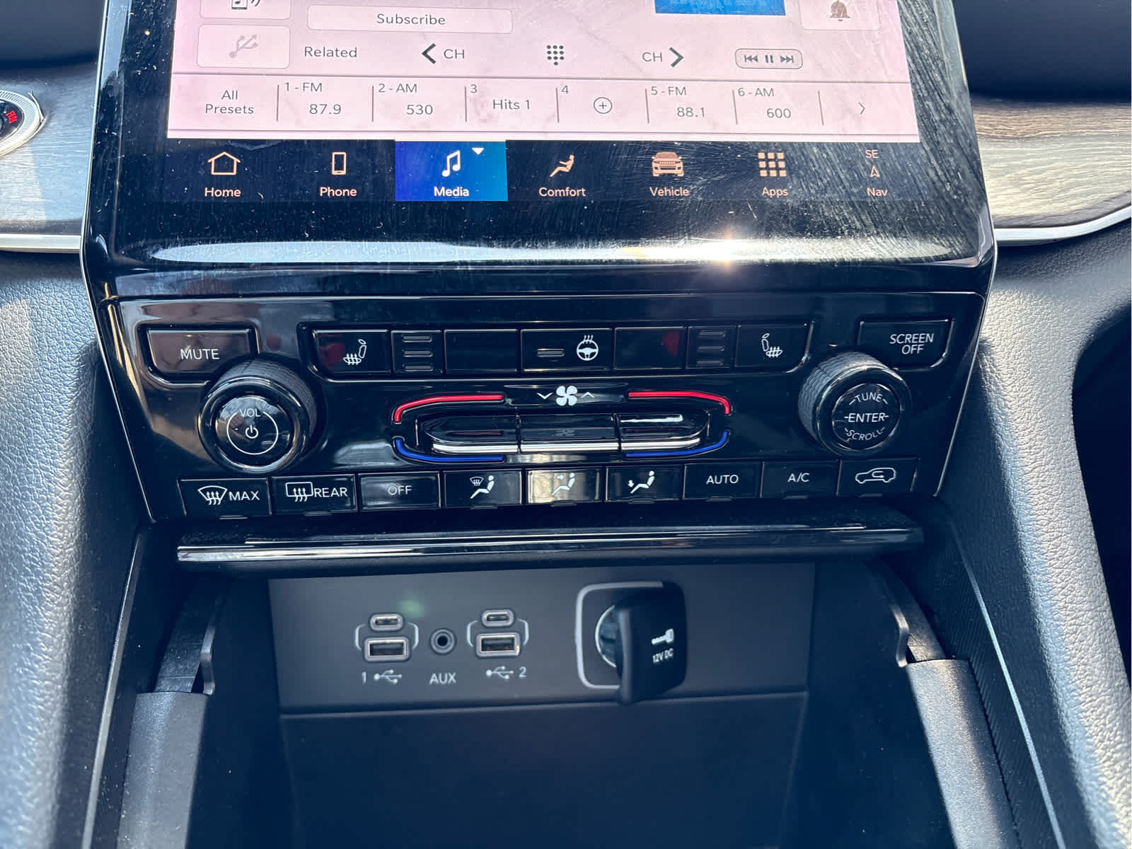 2024 Jeep Grand Cherokee Base
