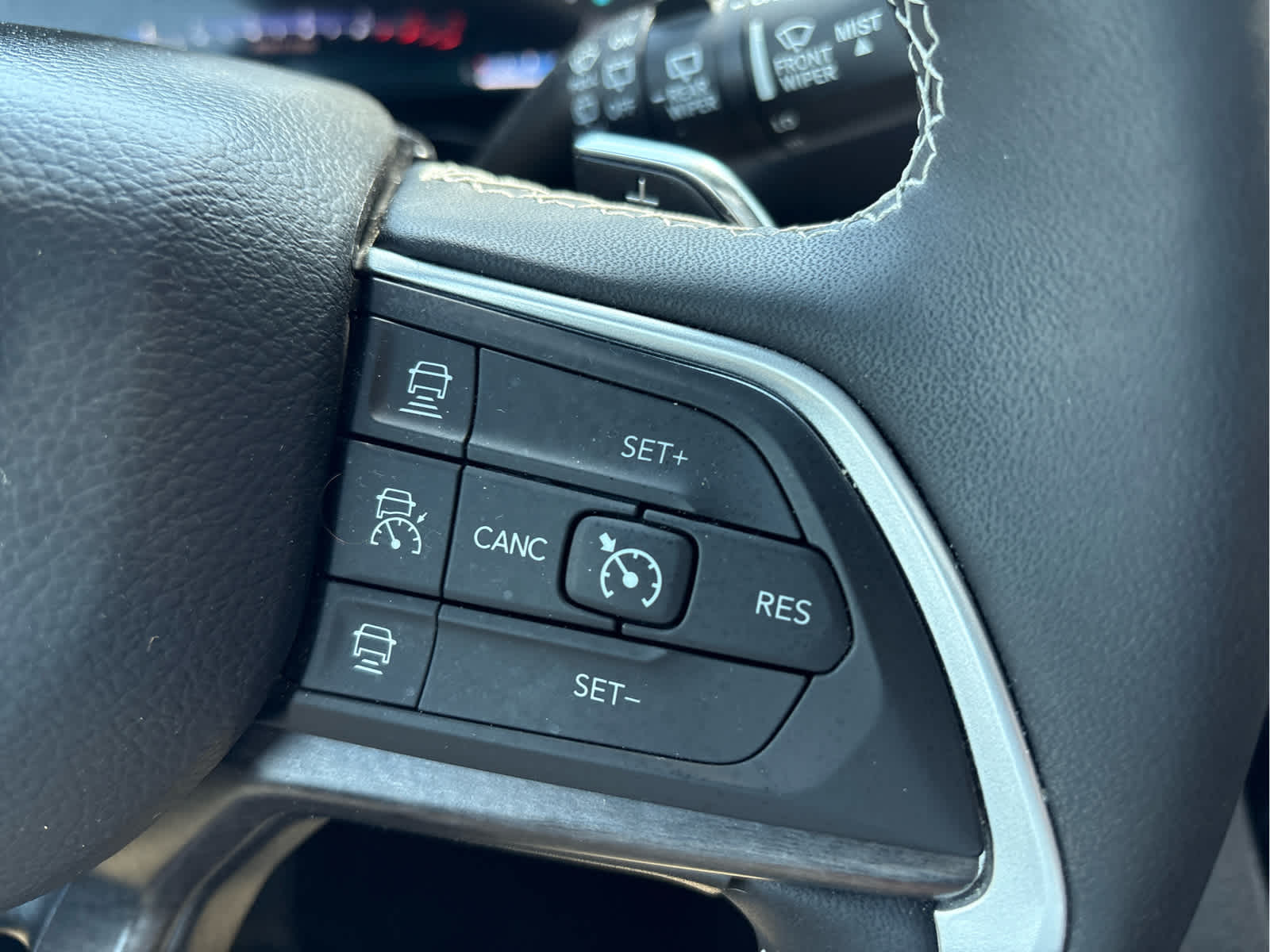 2024 Jeep Grand Cherokee Base