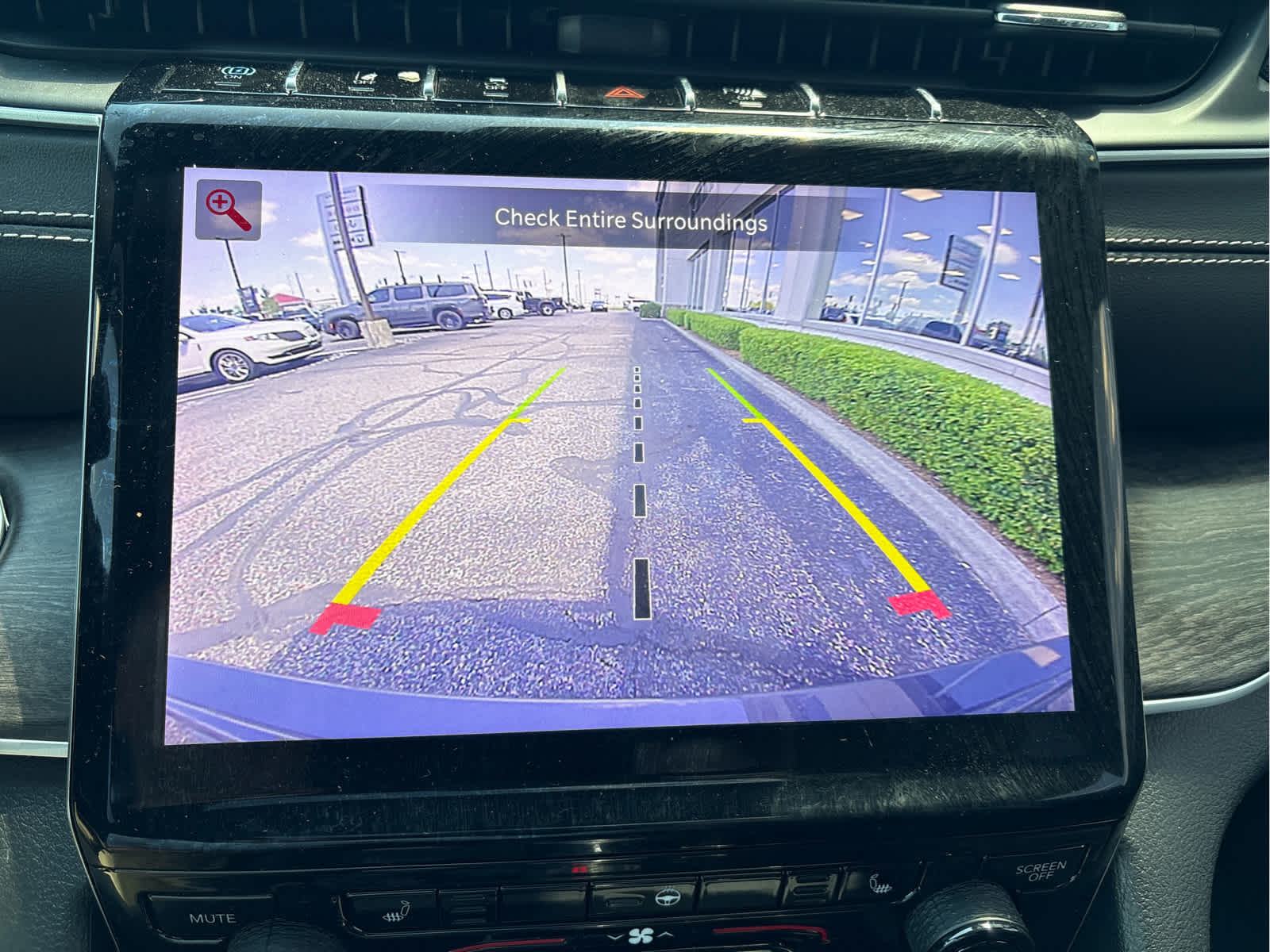 2024 Jeep Grand Cherokee Base