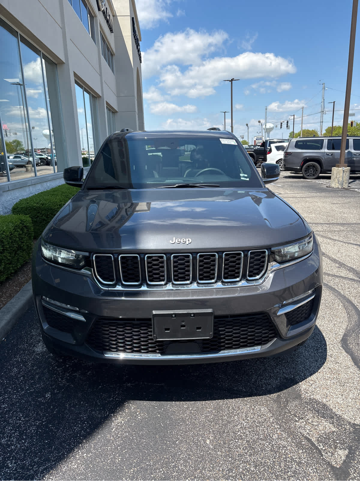 2024 Jeep Grand Cherokee Base