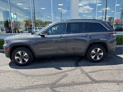 2024 Jeep Grand Cherokee Base