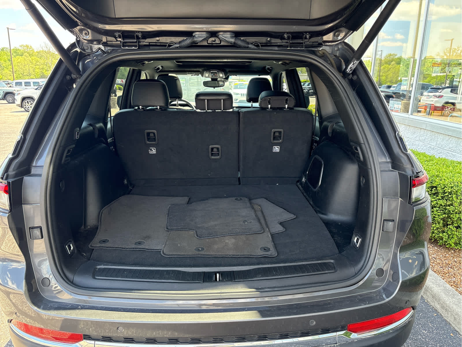 2024 Jeep Grand Cherokee Base
