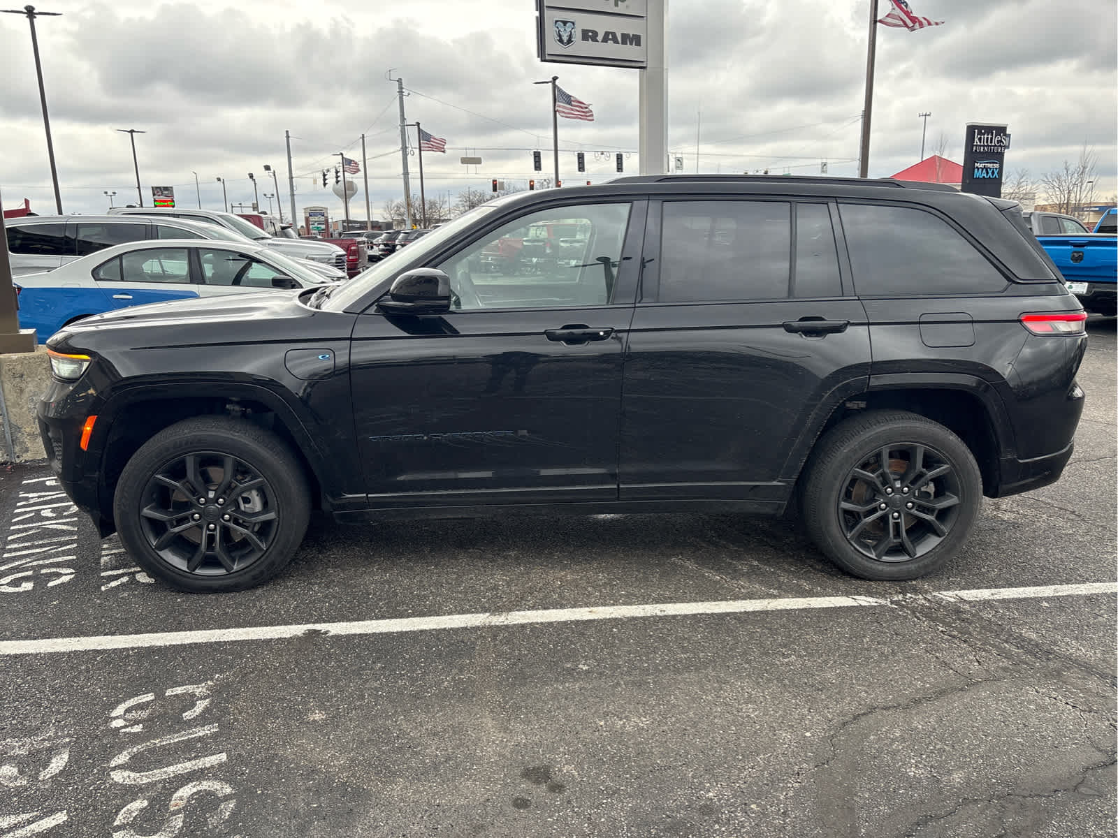 2023 Jeep Grand Cherokee 30th Anniversary