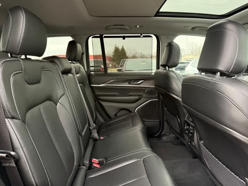 2023 Jeep Grand Cherokee 30th Anniversary