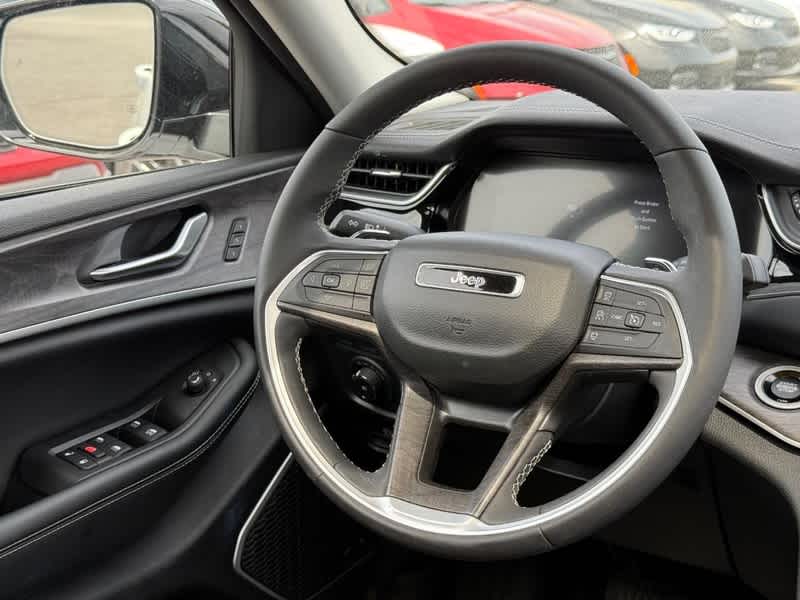 2024 Jeep Grand Cherokee Base