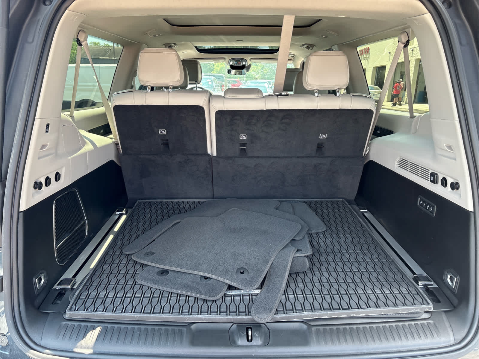 2024 Jeep Wagoneer L Base
