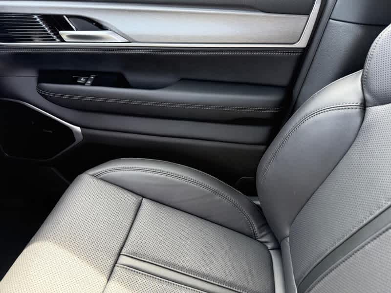 2026 Jeep Grand Wagoneer Limited Reserve