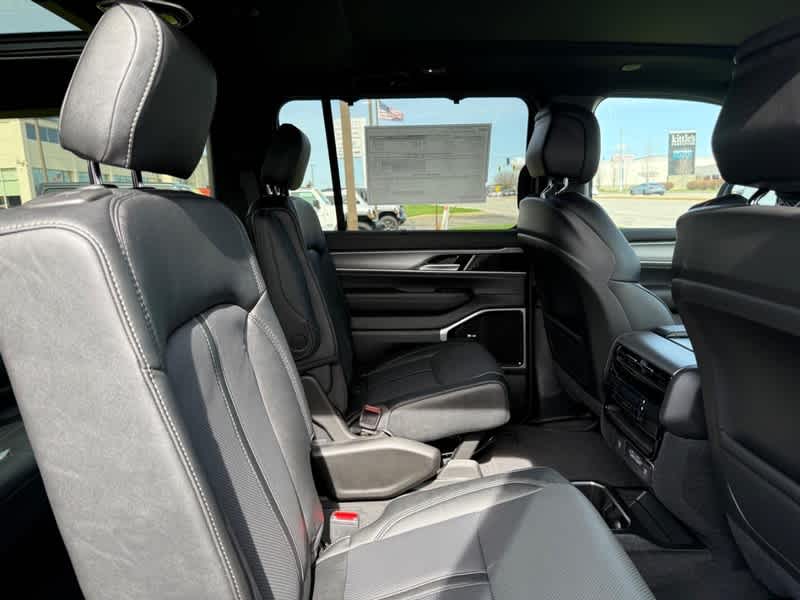 2026 Jeep Grand Wagoneer Limited Reserve