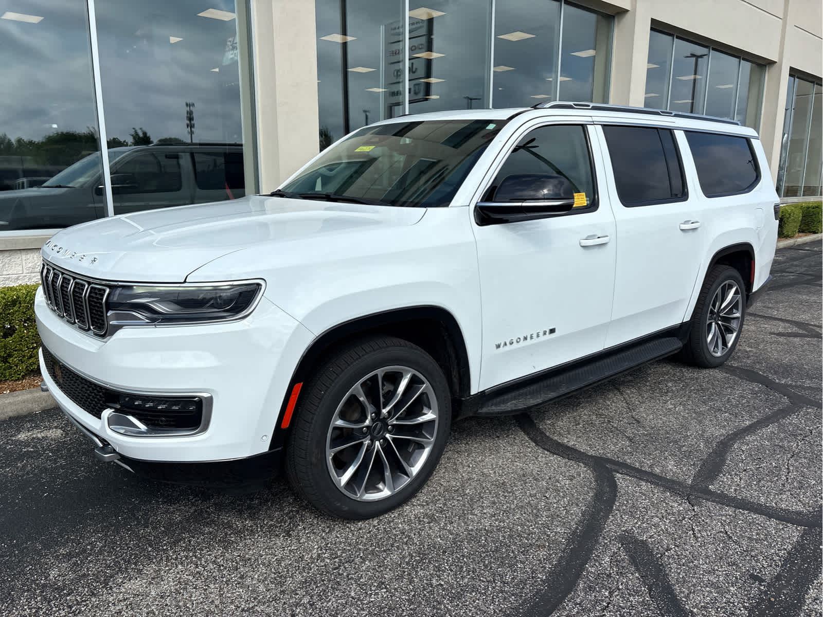 2023 Jeep Wagoneer L Series II