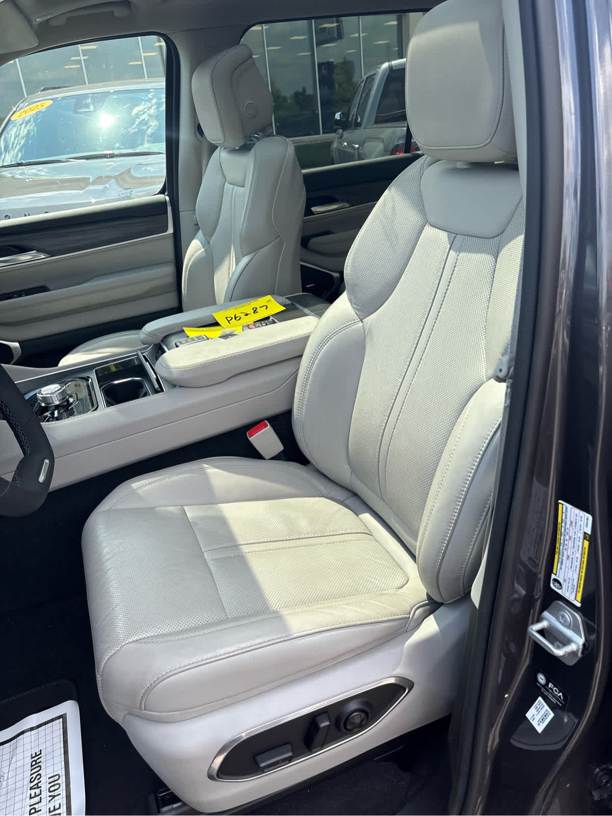 2023 Jeep Wagoneer L Series II
