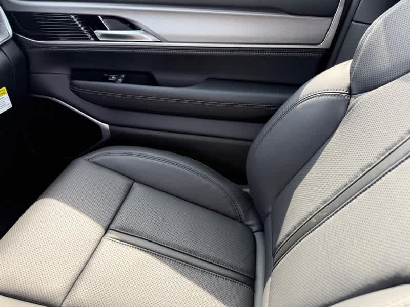 2026 Jeep Grand Wagoneer Limited Reserve