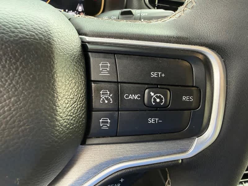 2025 Jeep Wagoneer L Series II Carbide
