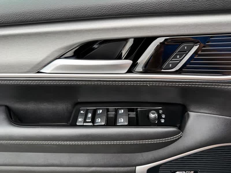 2025 Jeep Wagoneer L Series II Carbide