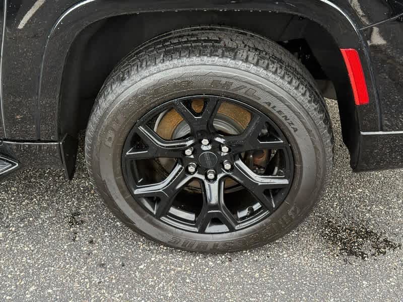 2025 Jeep Wagoneer L Series II Carbide