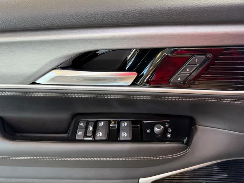 2026 Jeep Grand Wagoneer Limited Reserve