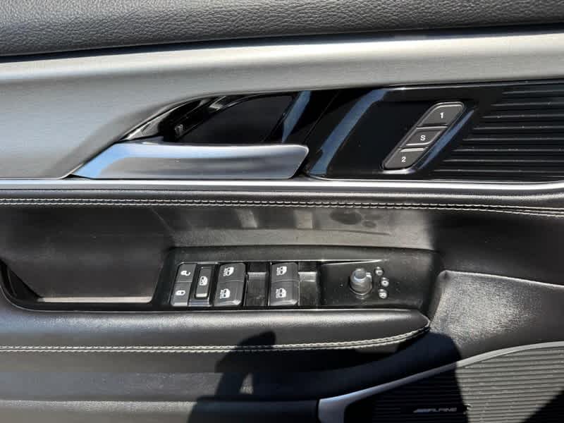 2023 Jeep Wagoneer L Series II Carbide