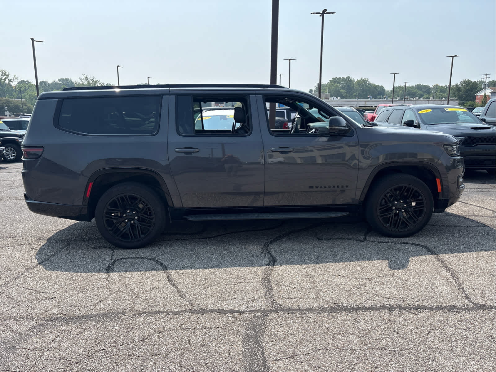 2024 Jeep Wagoneer L Series II Carbide