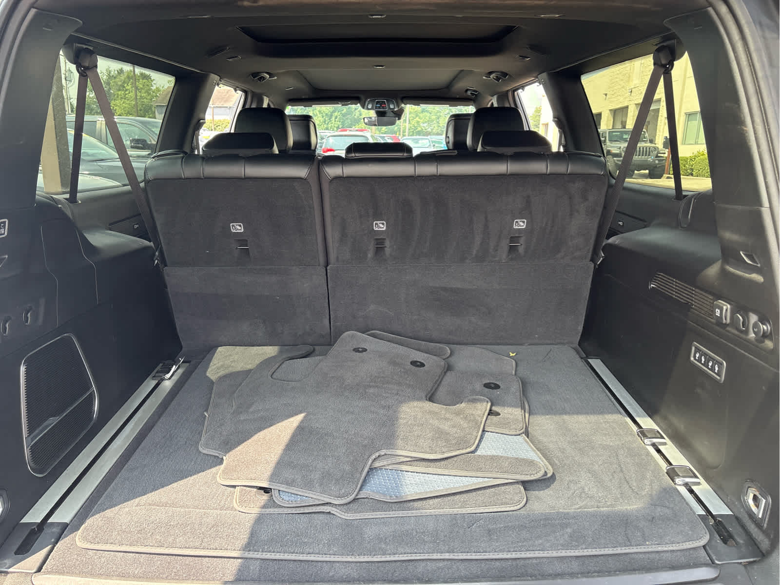 2024 Jeep Wagoneer L Series II Carbide