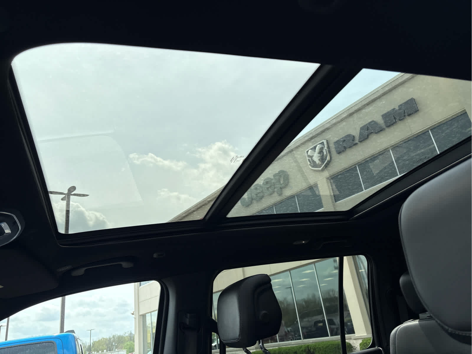 2023 Jeep Wagoneer L Series II