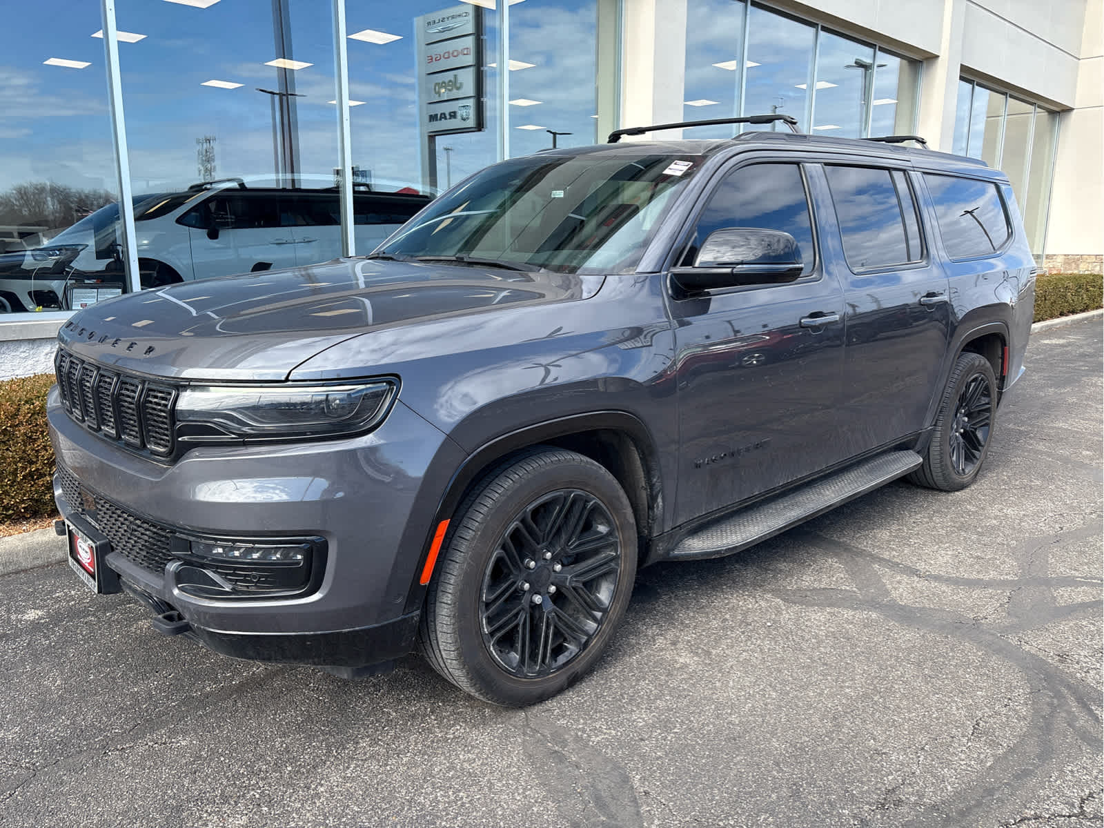2023 Jeep Wagoneer L Series II Carbide