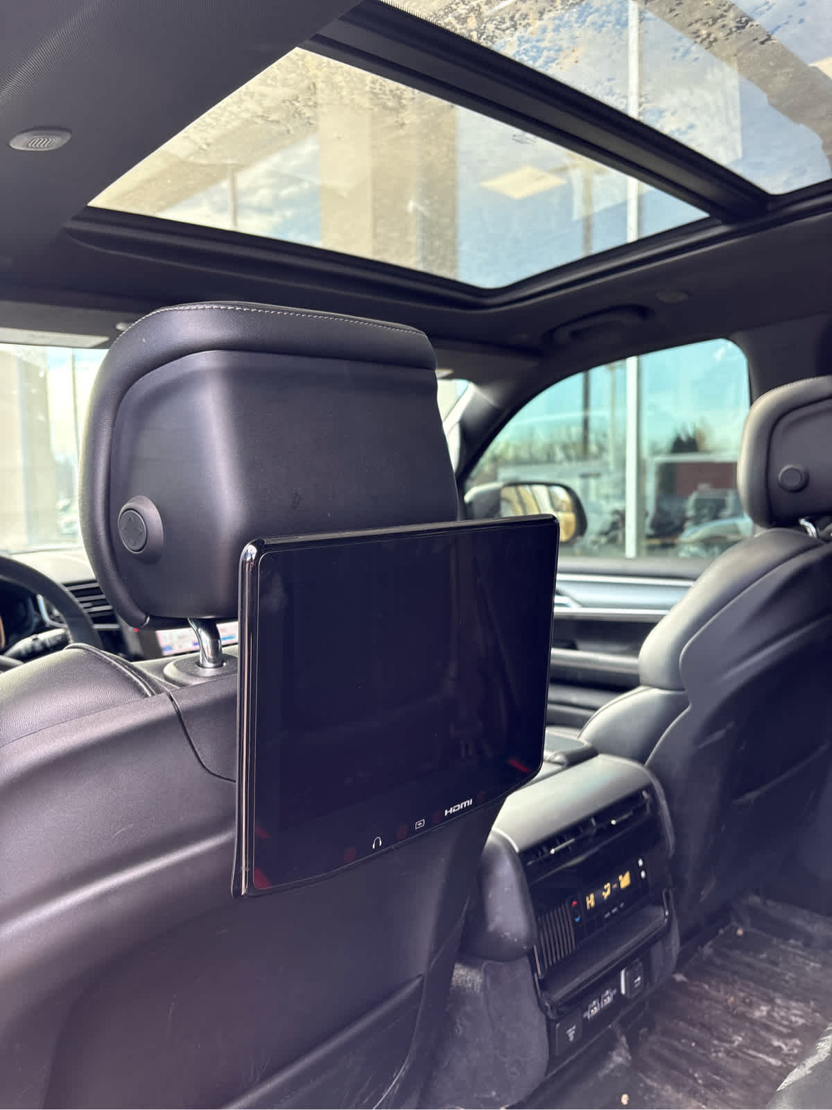 2023 Jeep Wagoneer L Series II Carbide