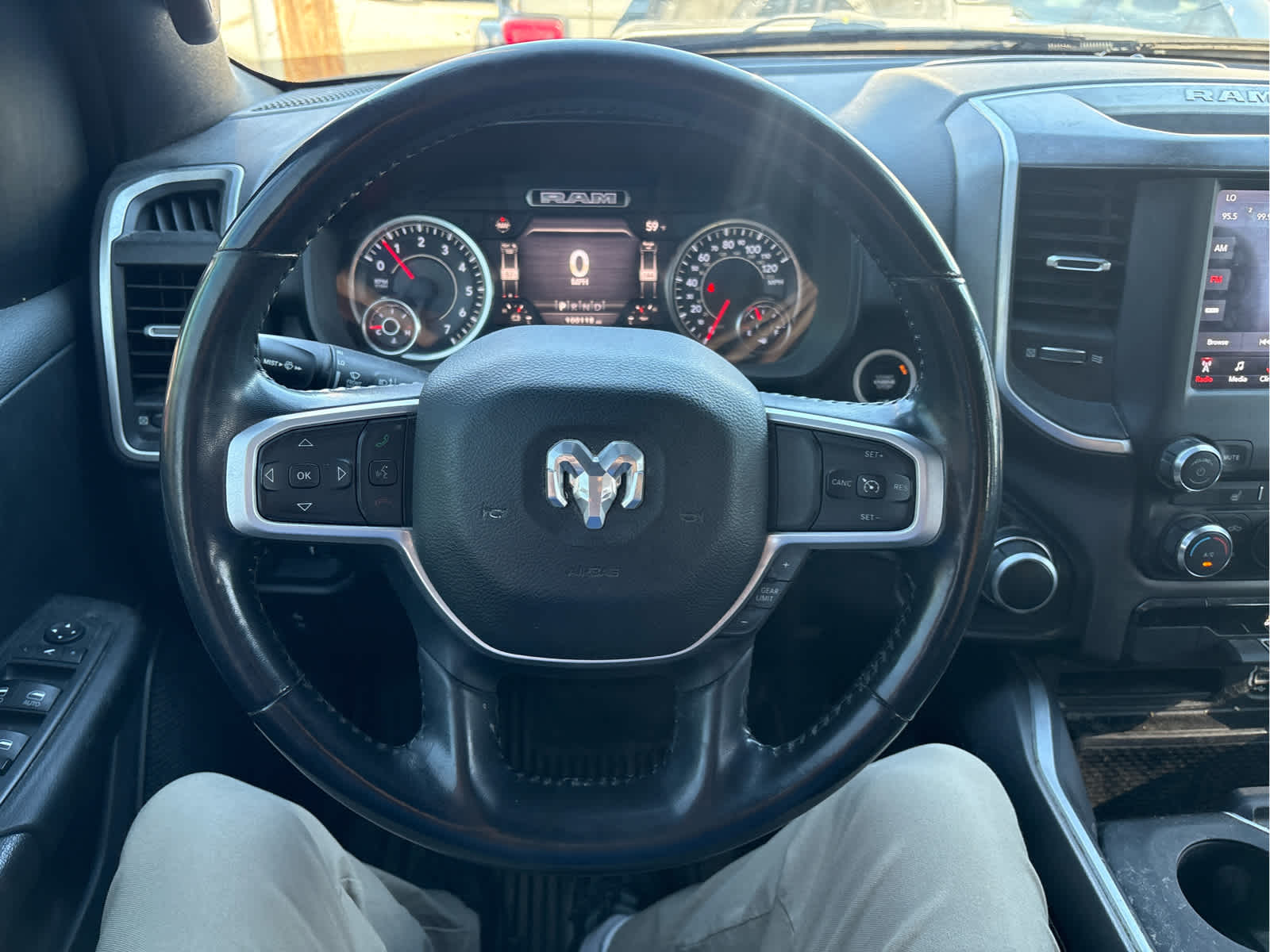 2021 RAM 1500 Big Horn Crew Cab 4x4 5'7' Box