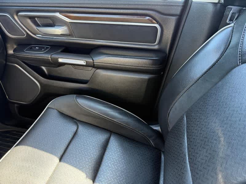 2022 RAM 1500 Laramie Crew Cab 4x4 5'7' Box