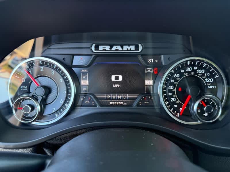 2022 RAM 1500 Laramie Crew Cab 4x4 5'7' Box