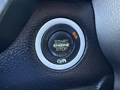 2021 RAM 1500 Laramie Crew Cab 4x4 5'7' Box