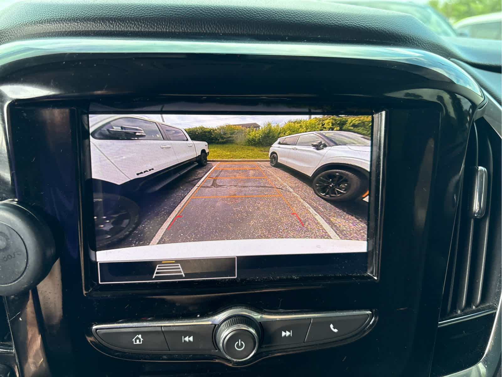 2021 Chevrolet Traverse LS