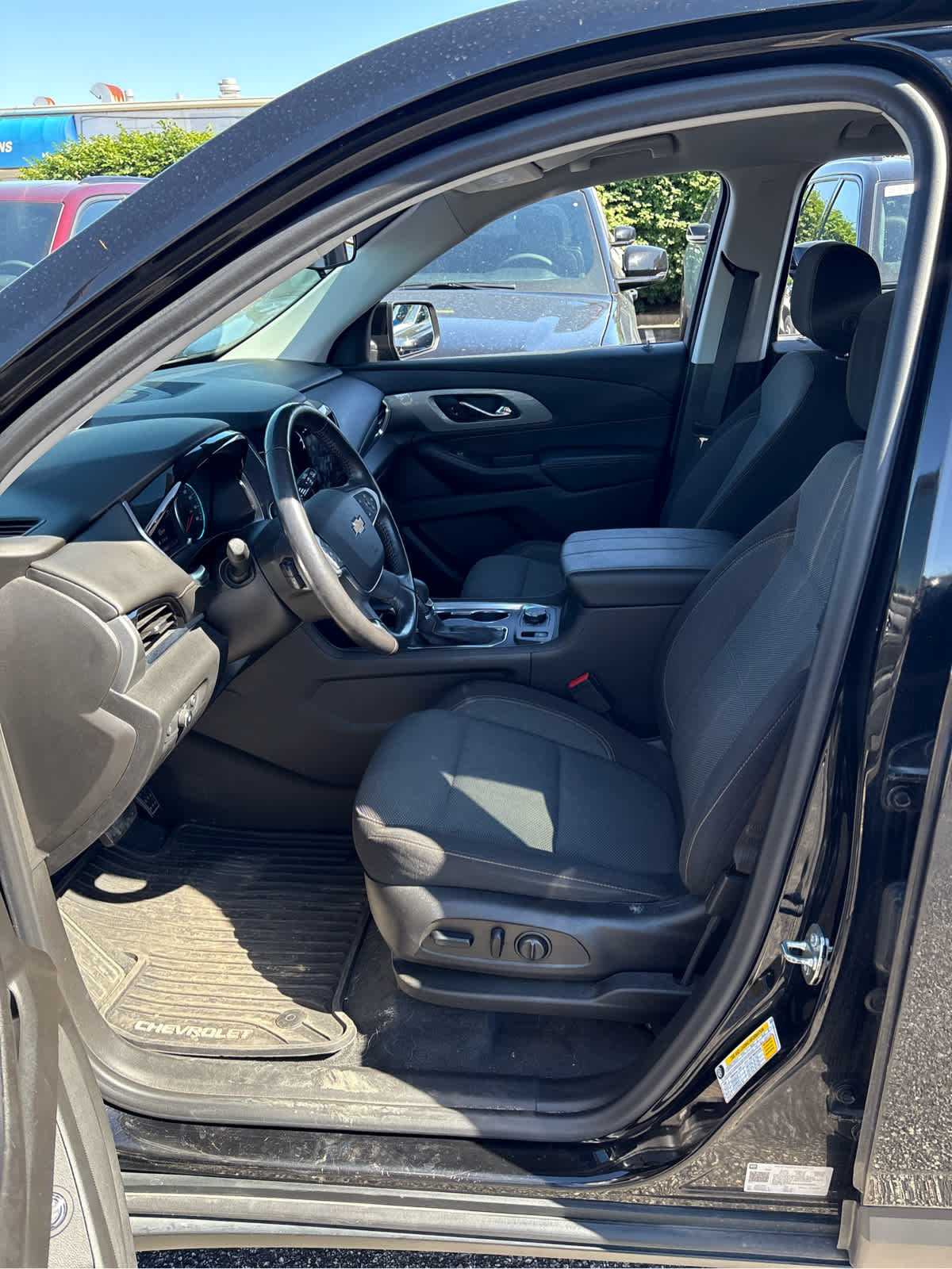 2021 Chevrolet Traverse LT Cloth