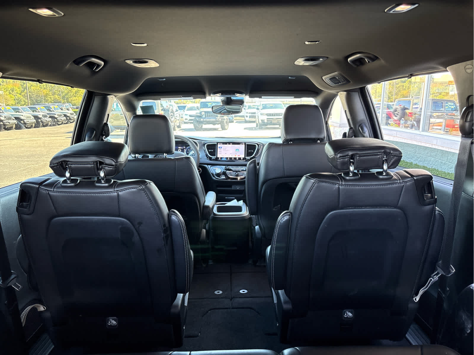 2026 Chrysler Pacifica Select