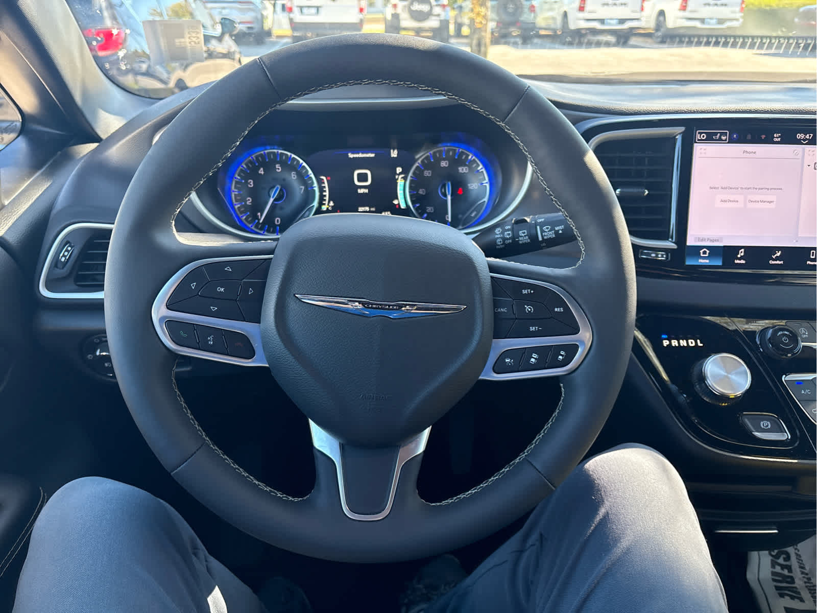 2026 Chrysler Pacifica Select