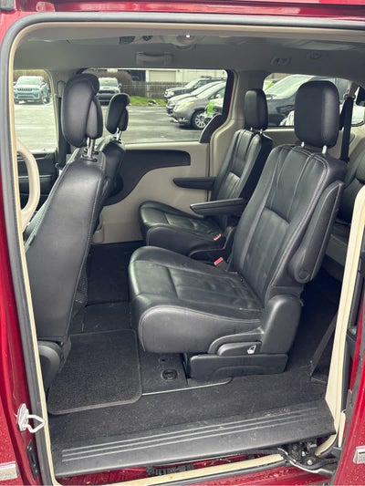 2014 Chrysler Town & Country Touring