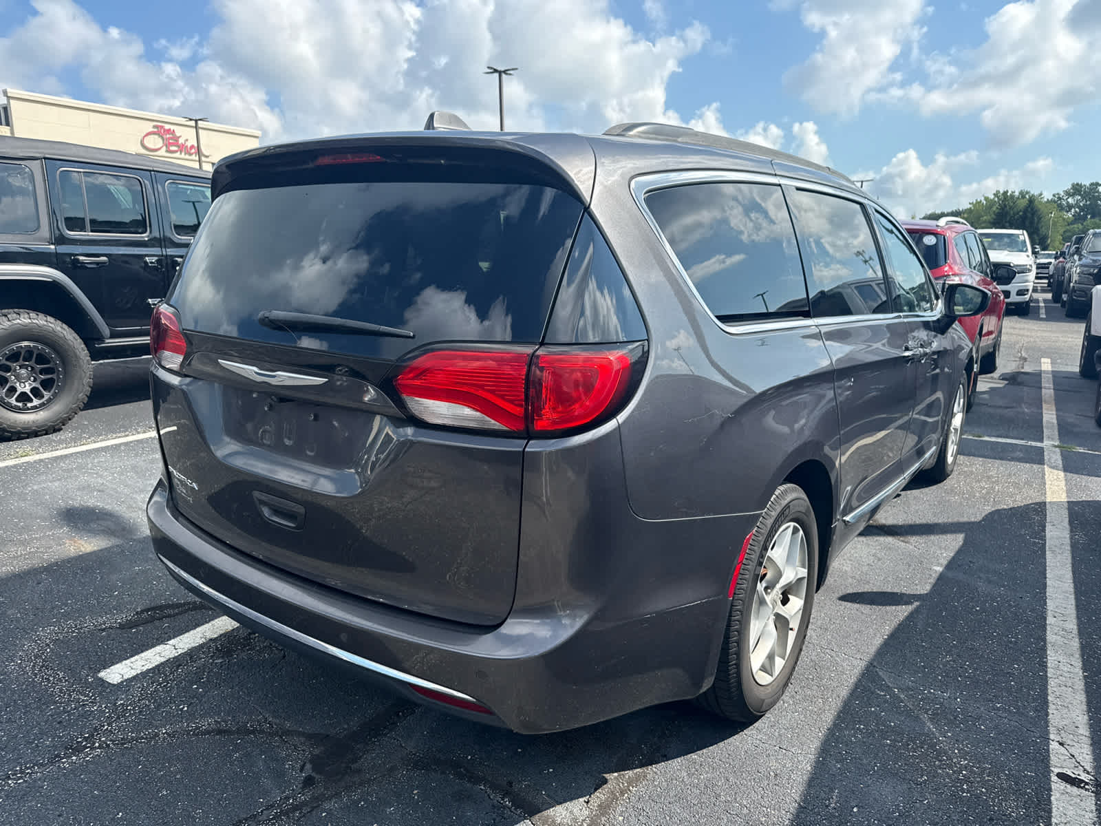 2017 Chrysler Pacifica Touring-L