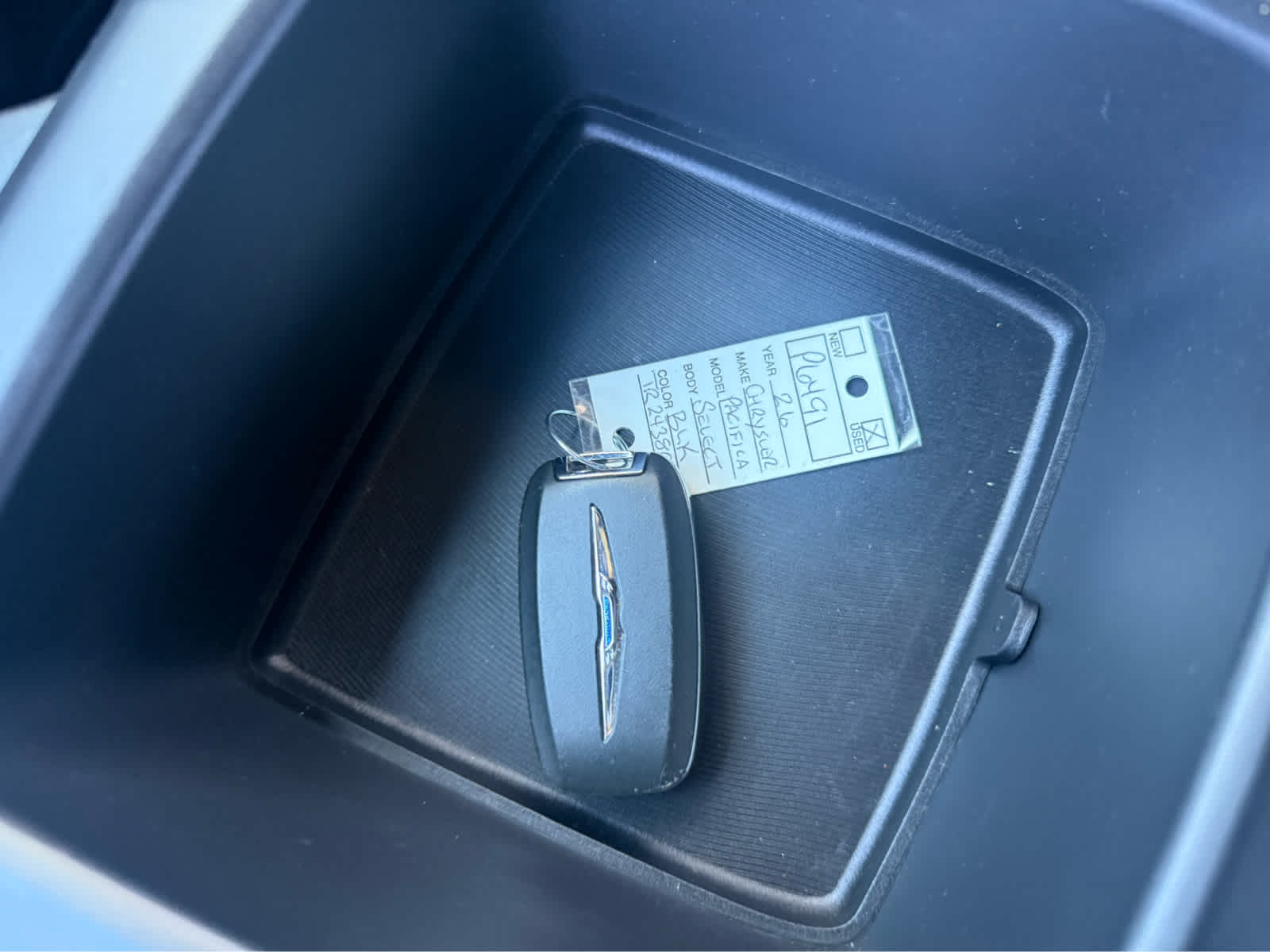 2026 Chrysler Pacifica Select