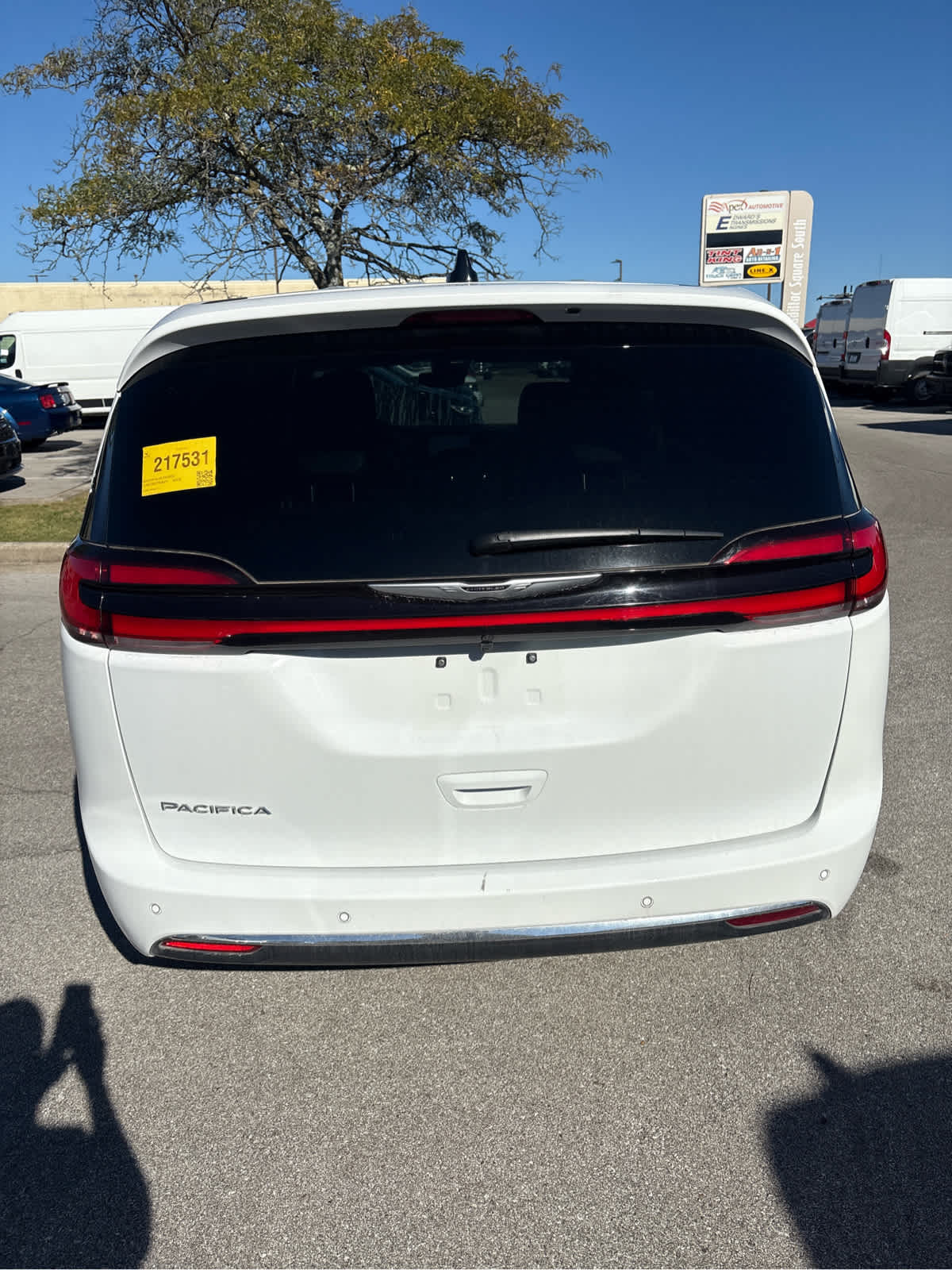 2026 Chrysler Pacifica Select