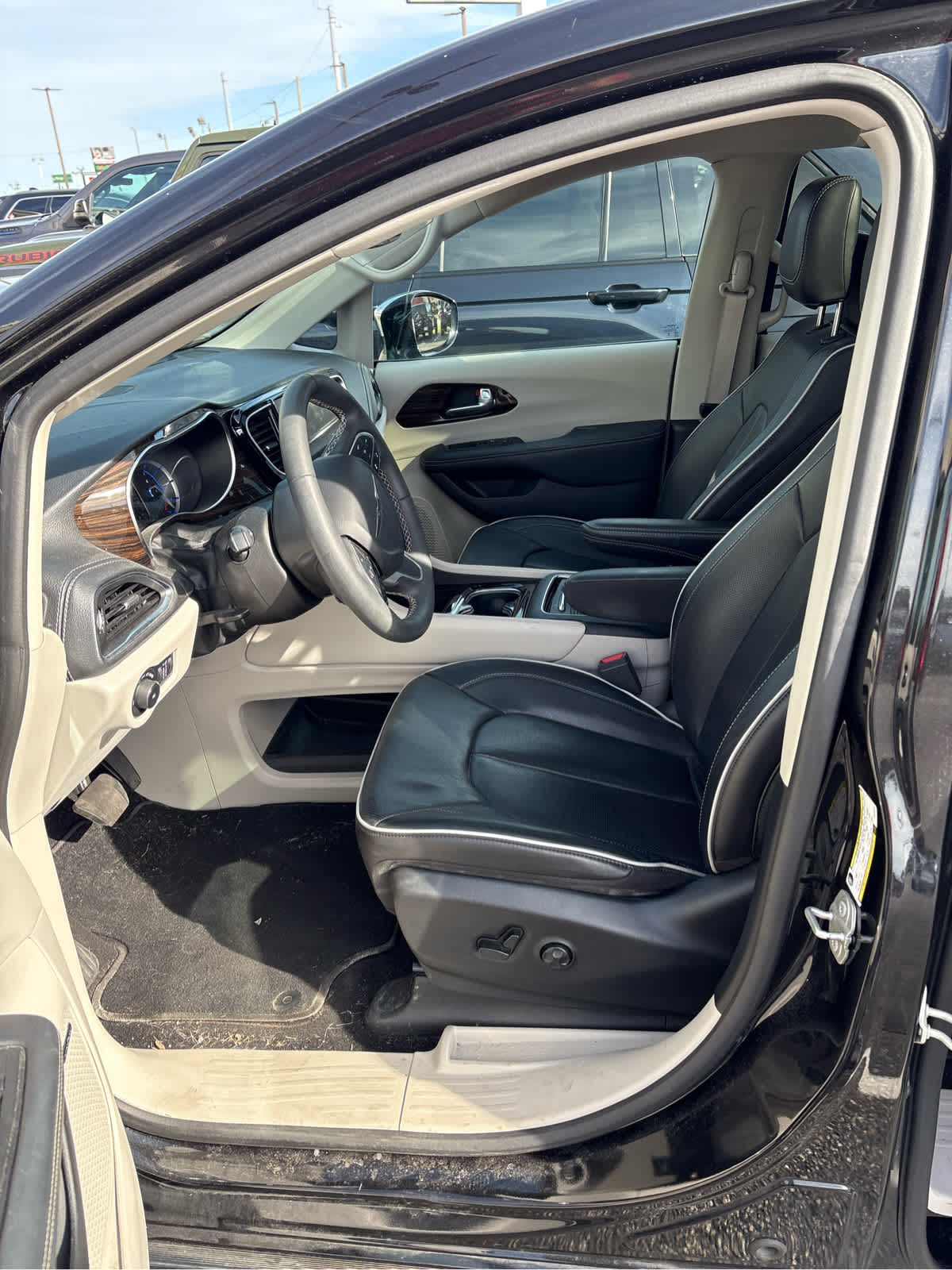 2023 Chrysler Pacifica Hybrid Limited