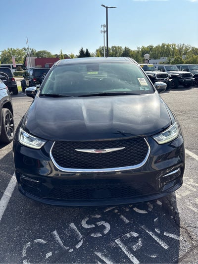 2023 Chrysler Pacifica Hybrid Limited