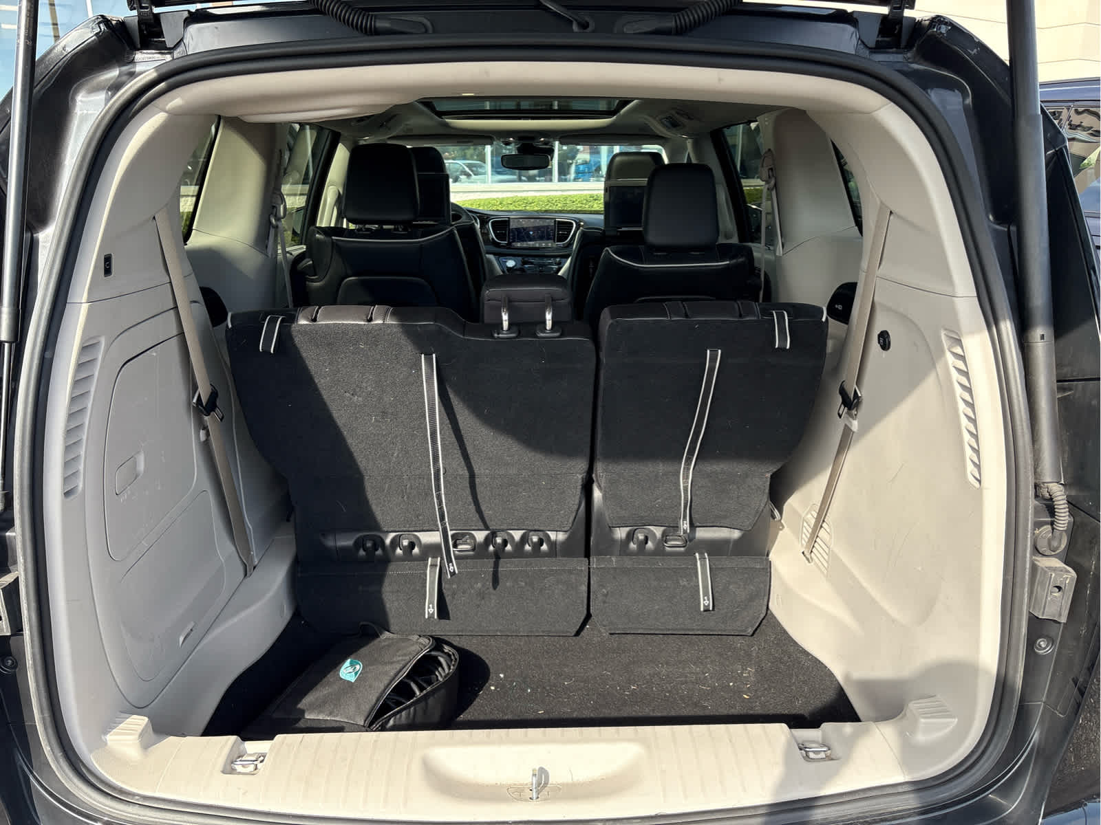 2023 Chrysler Pacifica Hybrid Limited