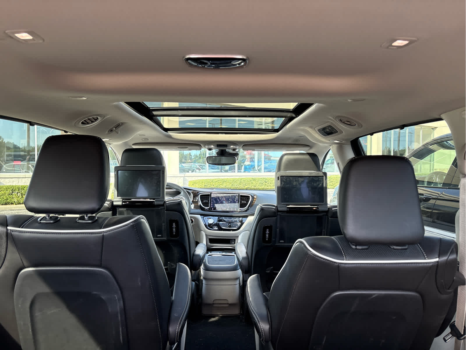 2023 Chrysler Pacifica Hybrid Limited