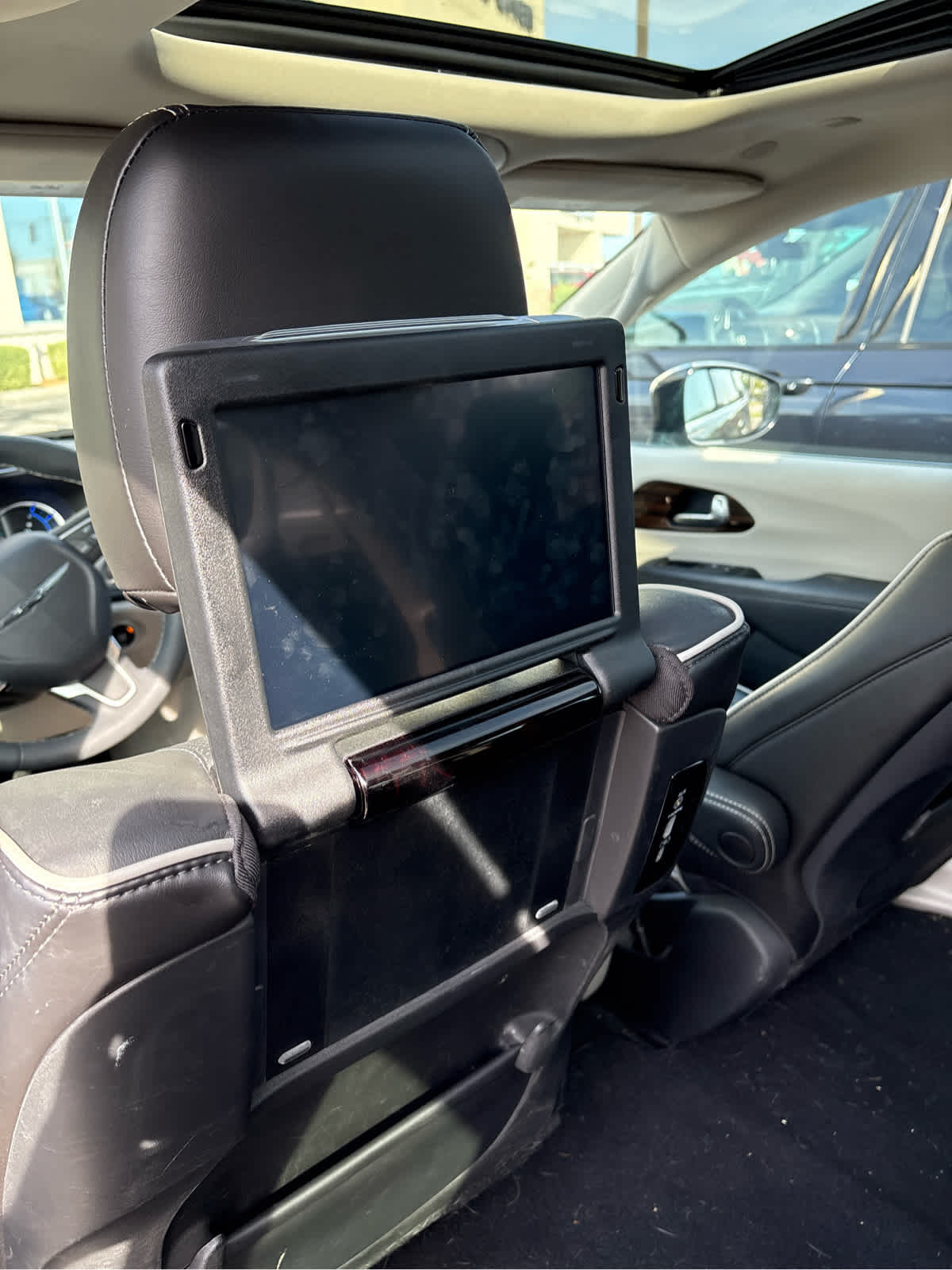 2023 Chrysler Pacifica Hybrid Limited