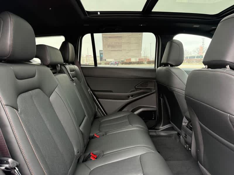 2026 Jeep Cherokee Overland