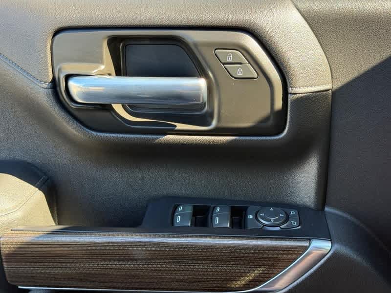 2020 Chevrolet Silverado 1500 4WD Crew Cab Short Bed RST