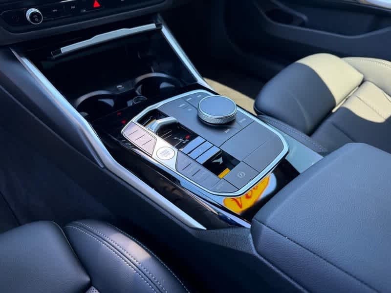 2024 BMW 330i xDrive 330i xDrive