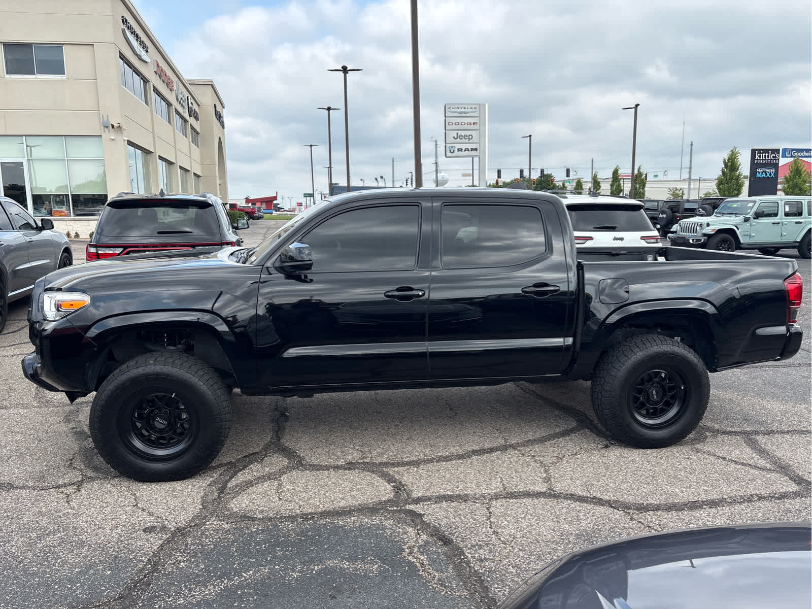 2023 Toyota Tacoma SR