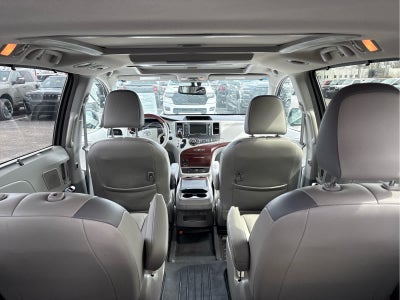 2014 Toyota Sienna XLE